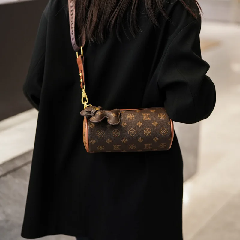 حقيبة وسادة مطبوعة لعام 2025، محفظة كتف كلاسيكية للنساء، حقيبة كروس ريترو، حقيبة عصرية ليلاً ونهارًا، حقيبة حبال أنيقة #1