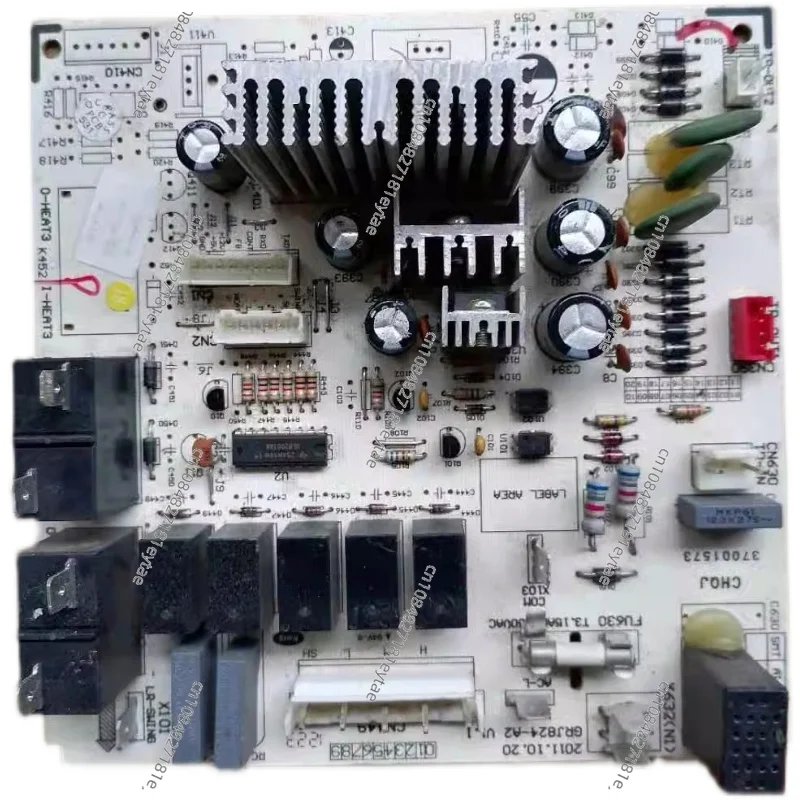 Suitable for Gree air conditioner, 30138336 main board M8243A GRJ824-A2 cabinet computer board, control board