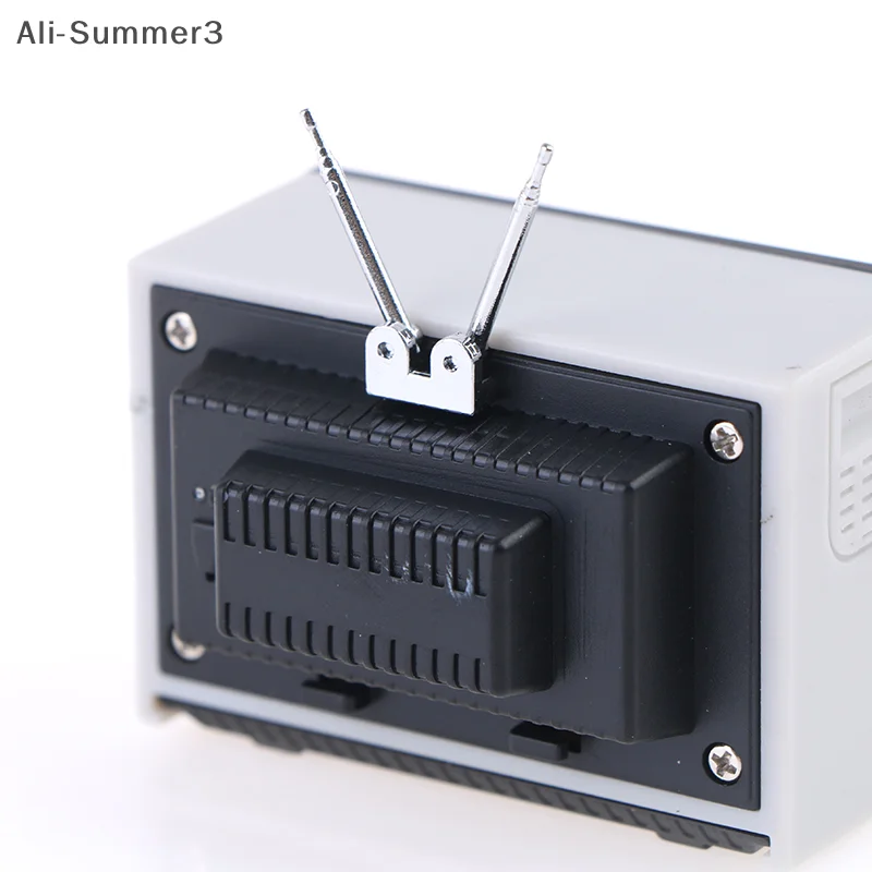 

(YY)1Pc 2025 New 1:12 Dollhouse Miniature Furniture Plastic Retro TV Toy For Children Dollhouse Decoration Accessories