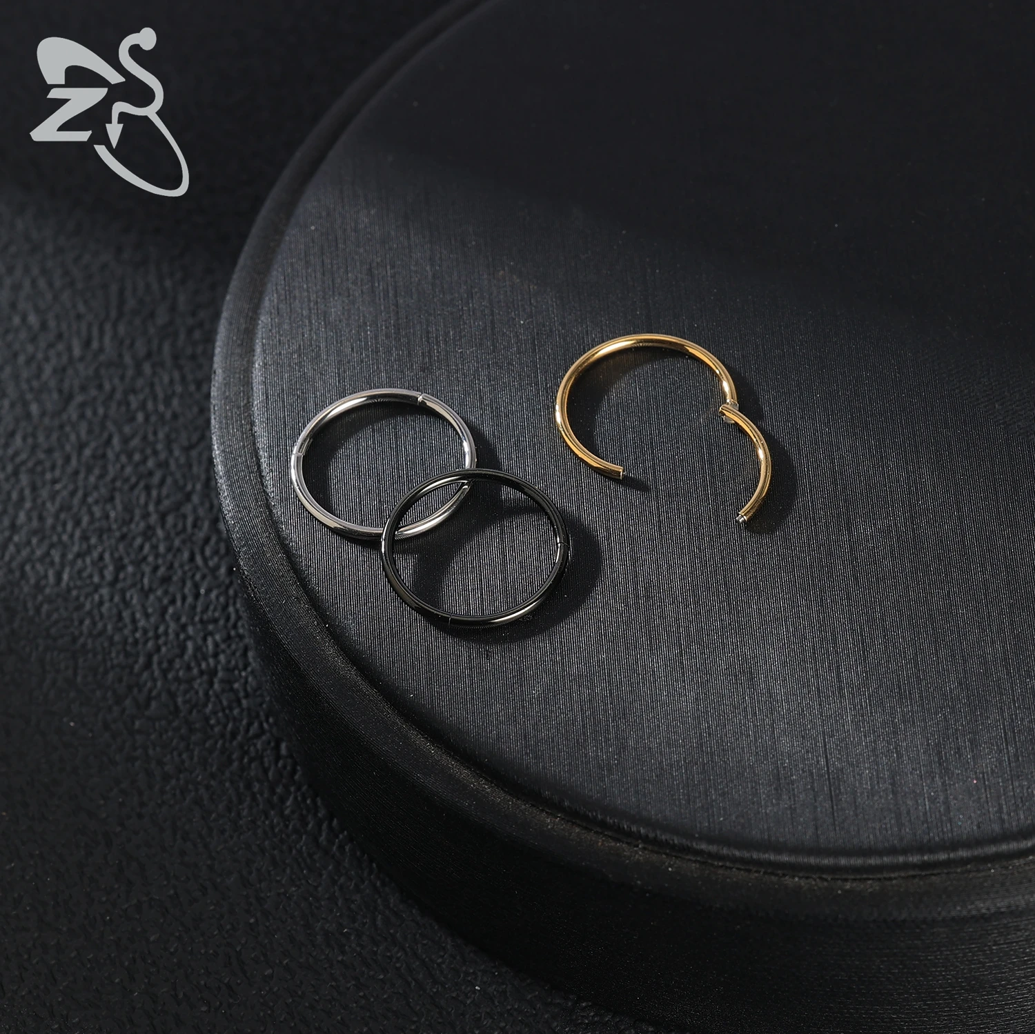 ZS 1 PC G23 Titanium Steel Round Nose Ring Men Women 20/18/16G Septum Piercings Ear Cartilage Helix Piercing Body Jewelry 6-14MM