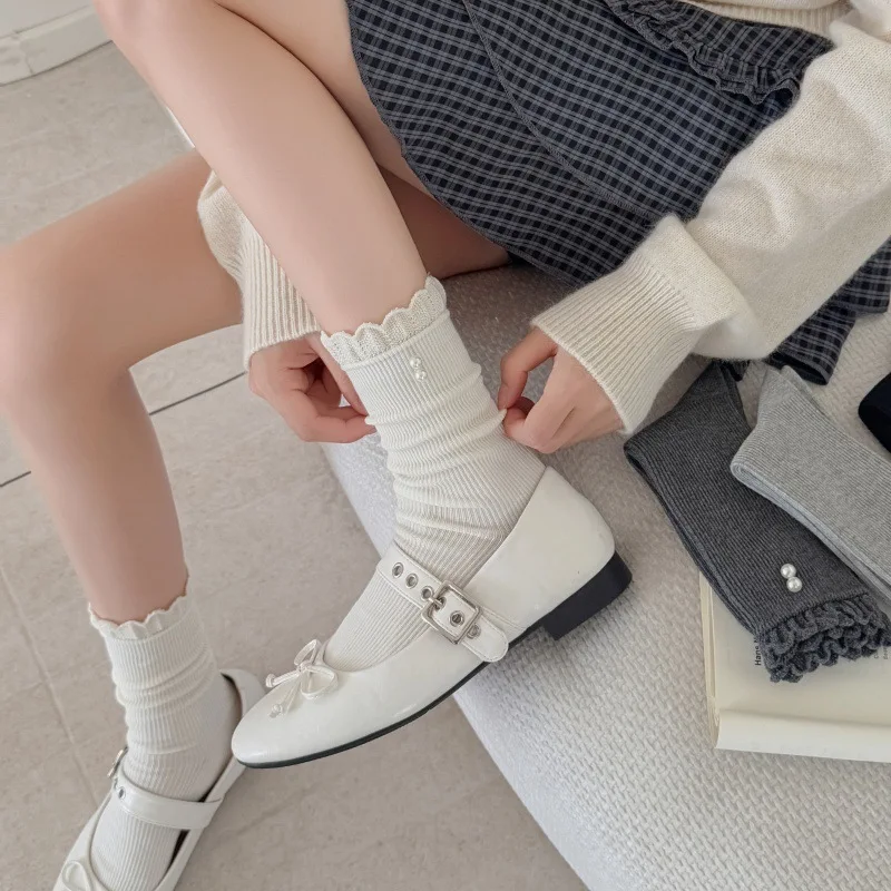 

Женские носки с жемчужным аксессуаром — осенние новые стильные однотонные носки до середины икры с двойной иглой, милые кружевные носки в стиле Лолита