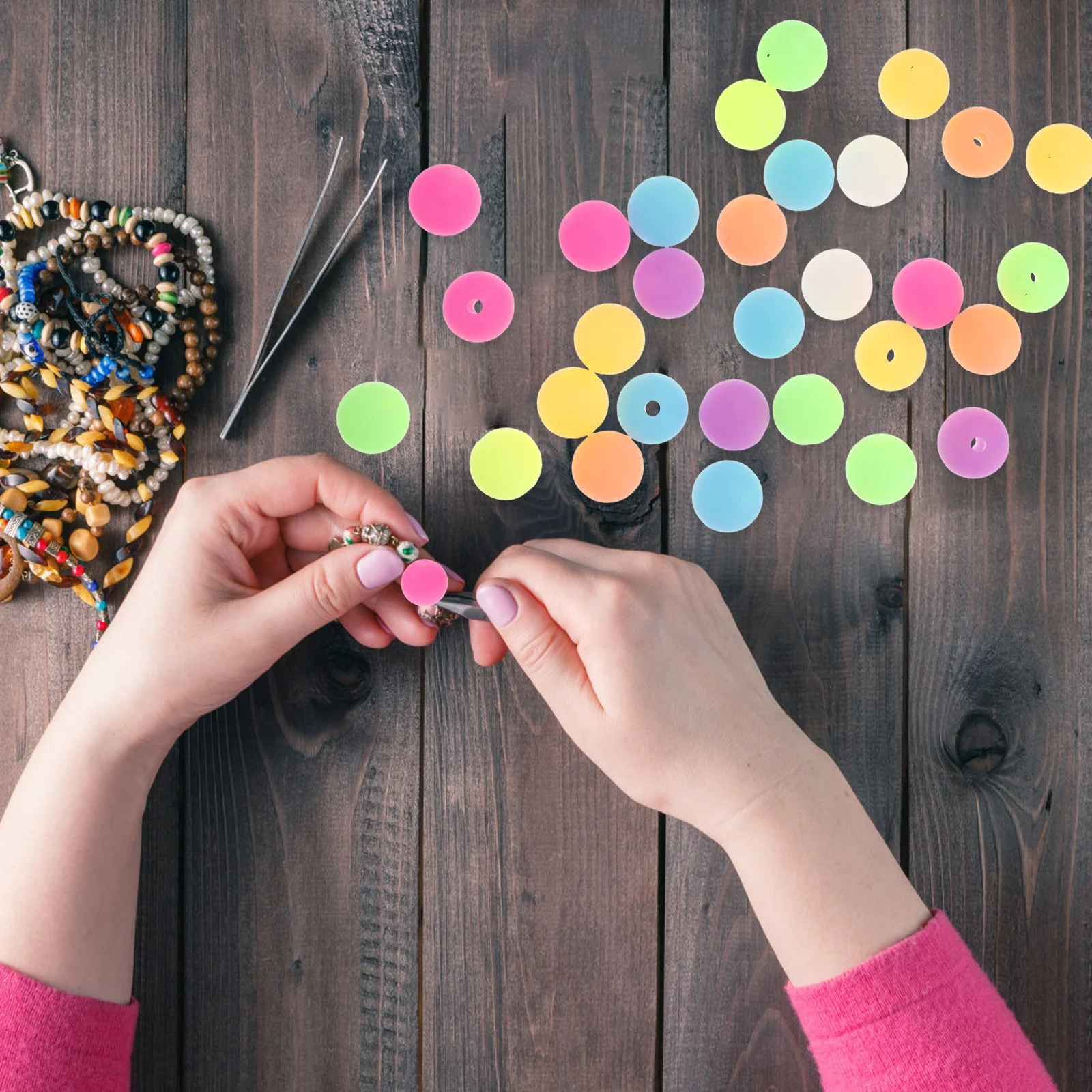 

80Pcs Glow in The Dark Silicone Beads DIY Bracelet Necklace Keychain Jewelry Making Supplies Mixed Color DIY Craft Beads