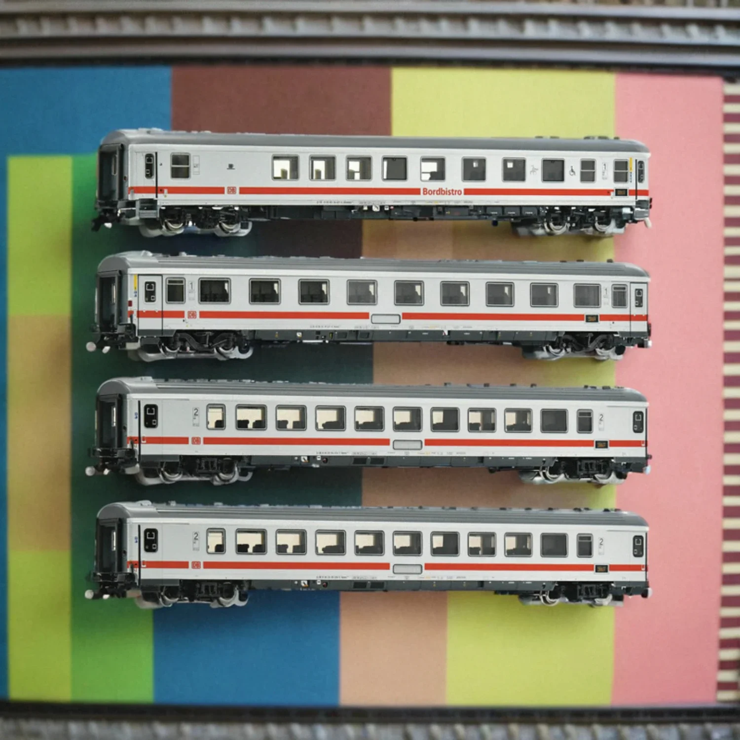 ROCO HO-Juego de modelos de Tren tipo 1/87, juego de cuatro secciones de coche de pasajeros IC 6200020, modelo de tren DB VI