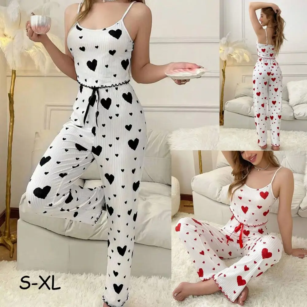 

Новый пижамный комплект с открытой спиной, эластичный костюм из полиэстера для отдыха, женская пижама на бретельках с принтом сердца