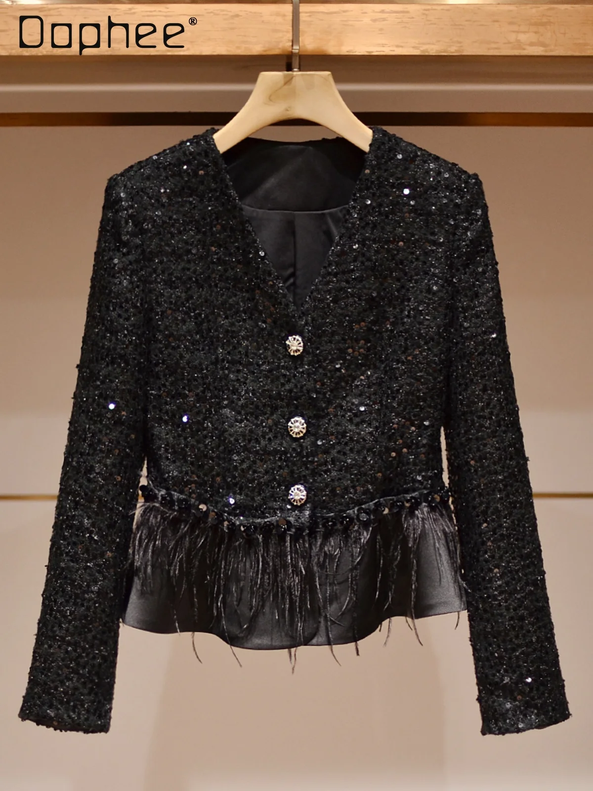 

High-end Elegant Socialite Beaded Tweed Ruffled V-neck Long Sleeve Black Coat Autumn New Fashion Single-breasted Short Coats