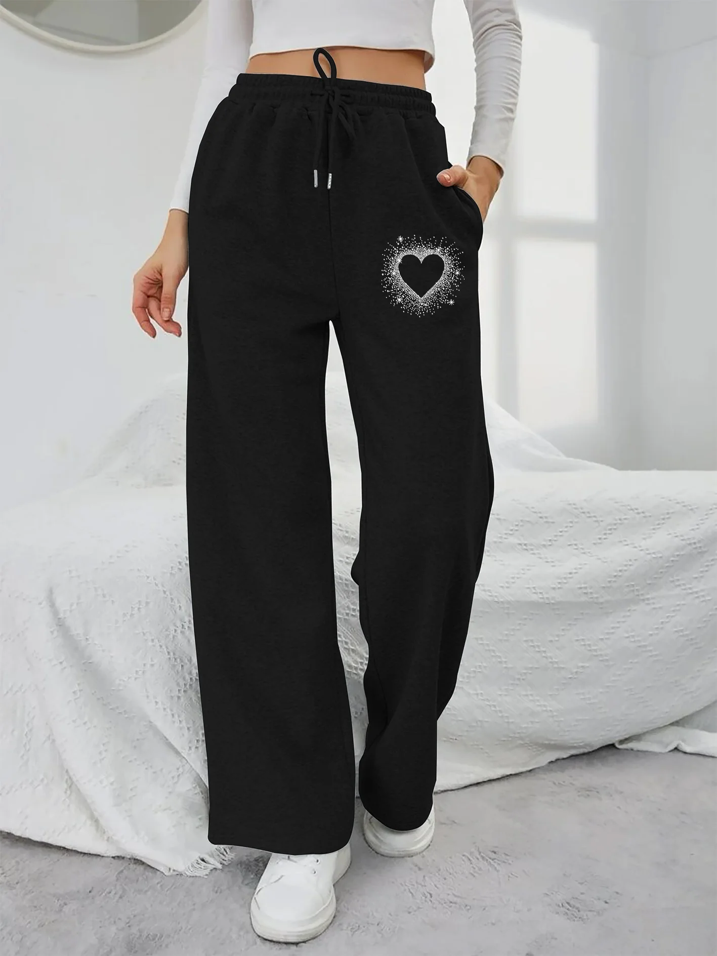 

Женские осенние и зимние свободные прямые флисовые спортивные штаны больших размеров с принтом сердца, уличная одежда с эластичным поясом, универсальная