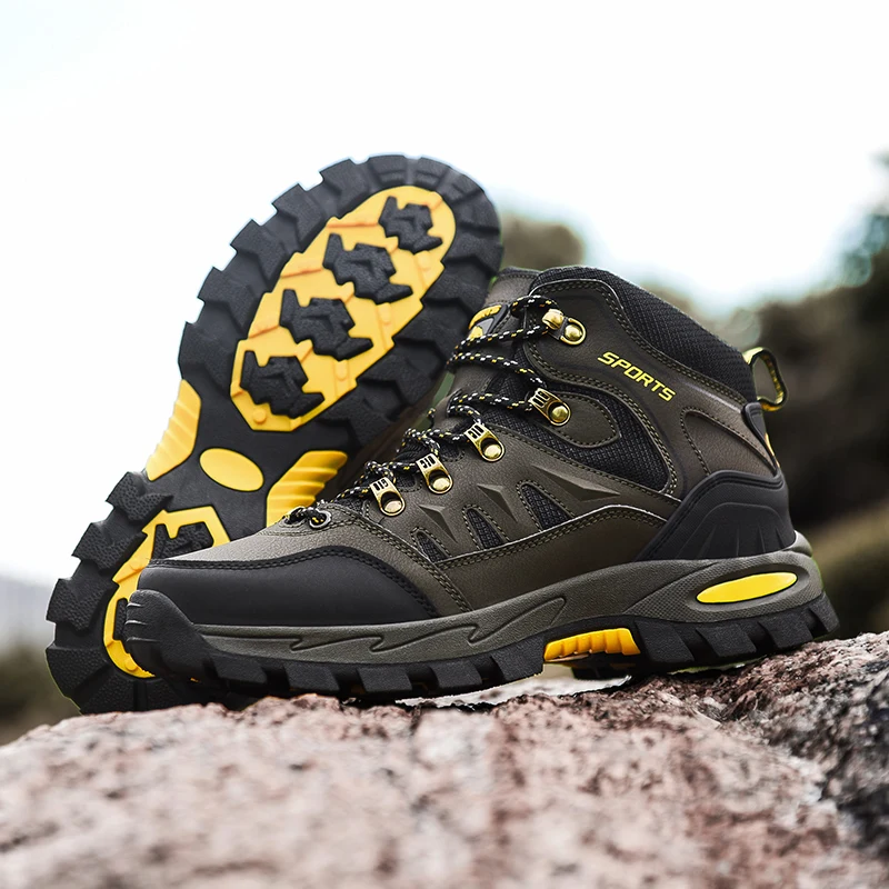 Outdoor Waterproof Hiking Boots Men's Women's Spring And Autumn Hiking Wear-resistant Mountain Sports Boots Hunting Sports Shoes
