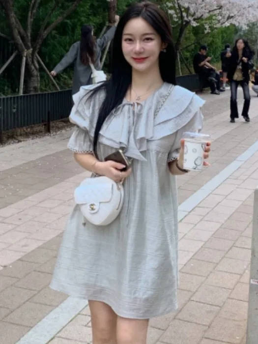 ชุดเดรสทรงหลวมสไตล์หวานแบบใหม่สำหรับฤดูร้อน ลายจีบระบาย ดีไซน์น่ารัก เหมาะสำหรับใส่ไปทำงานหรือโอกาสต่างๆ...