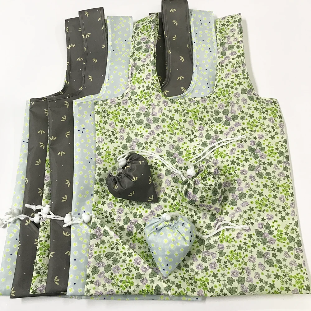 Exquisite Stylish Full Page Pattern Foldable Strawberry Bag Wholesale Lightweight Recycled T-shirt Bag Trendy Vest Style Handbag