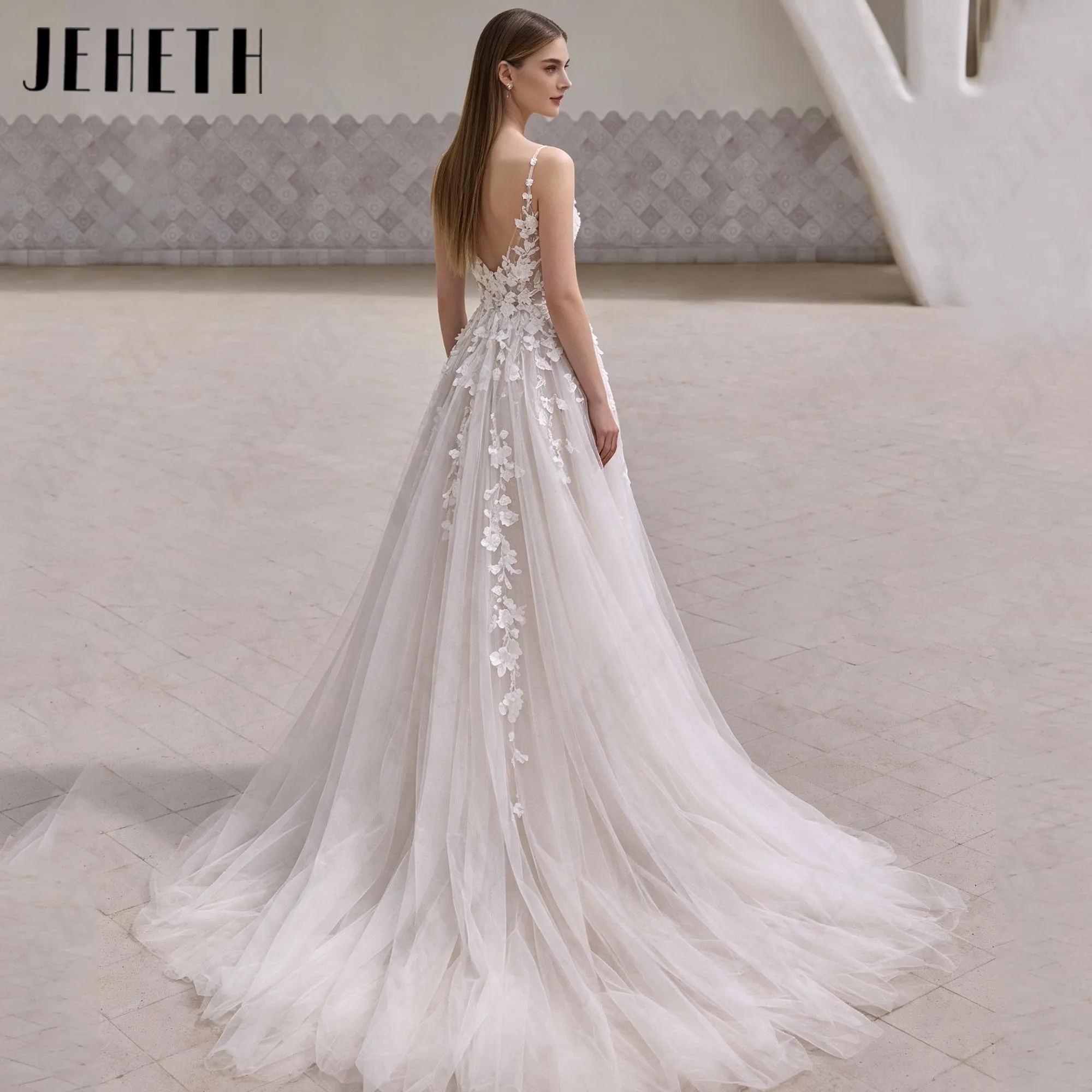 JEHETH Simple Customized V Neck Wedding Dresses A-LINE Spaghetti Straps Bridal Dresses Backless Lace Appliques Bride Gown