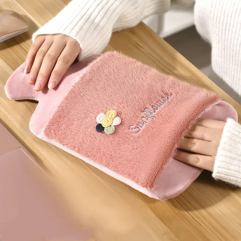 INS Plush 2L Hot Water Bag Large Capacity Rubber Hot Water Bottle Injection Water Heating Hands and Feet Warm Quilt Warm Bed