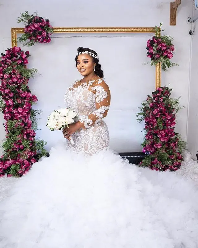 

Customized Long Sleeve Wedding Dresses Custom Made African Nigerian Jewel Neck Lace-up Back Mermaid Applique Bride Gowns