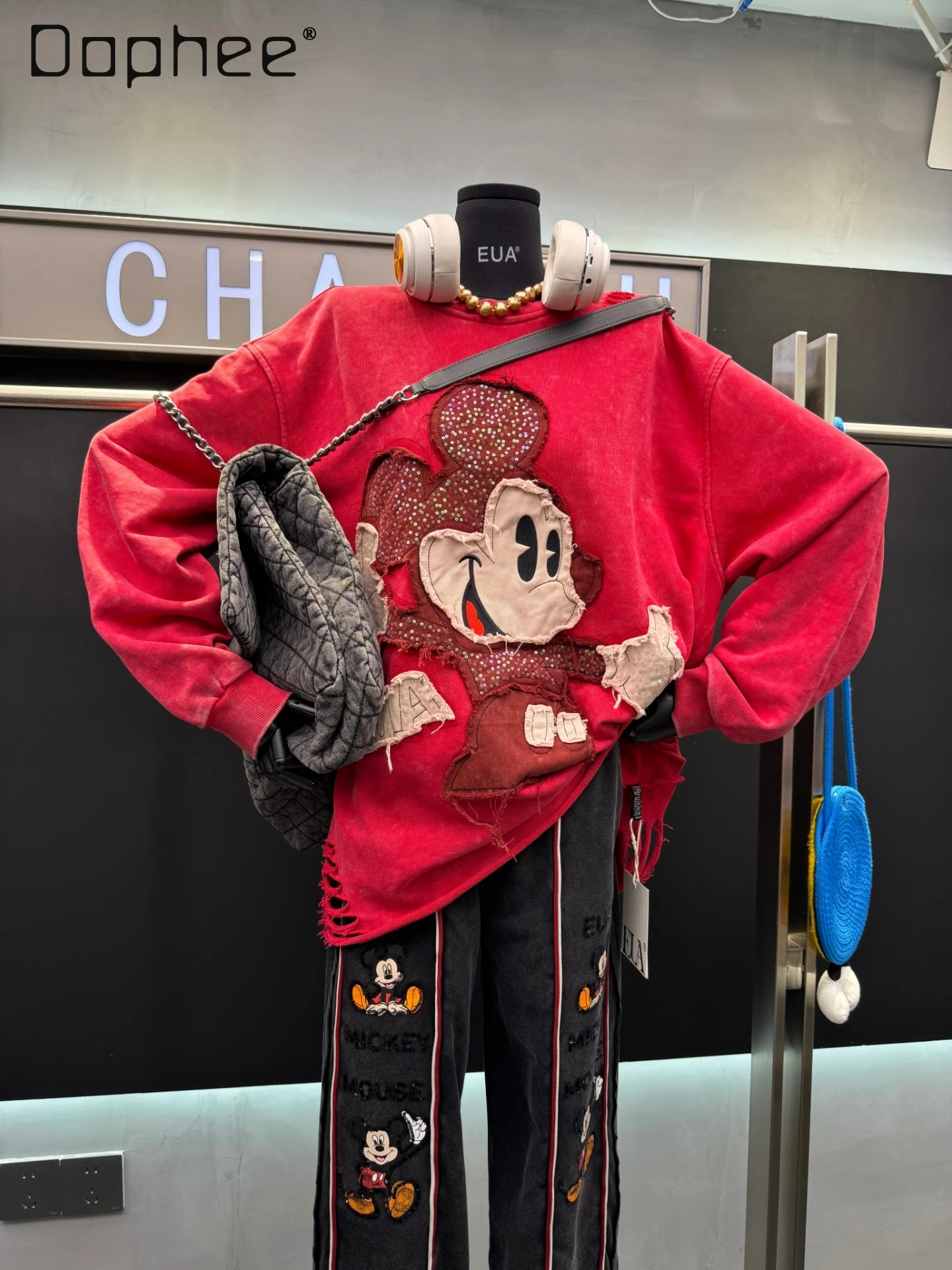 

Embroidery Cartoon Round Neck Sweatshirt for Women 2025 Autumn New Loose Retro Hole Design Long Sleeve Top Oversized Hoodie