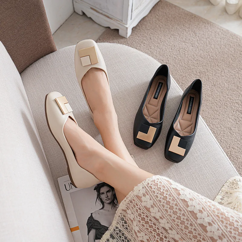Plus Size 33-43 Women Flats Low Heel Pumps Office Lady Basic Loafer Shoes Buckle Chain Soft Soles Slip on Girls Fashion A68