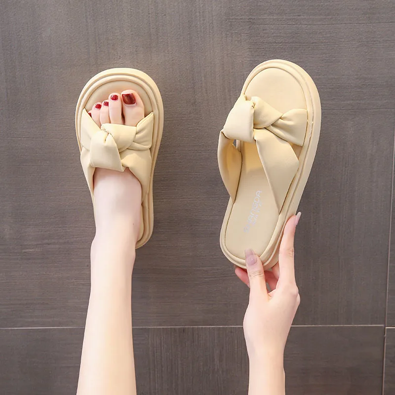 

Wide feet obese sandals female summer flat bottom edema slippers fat mm a word drag