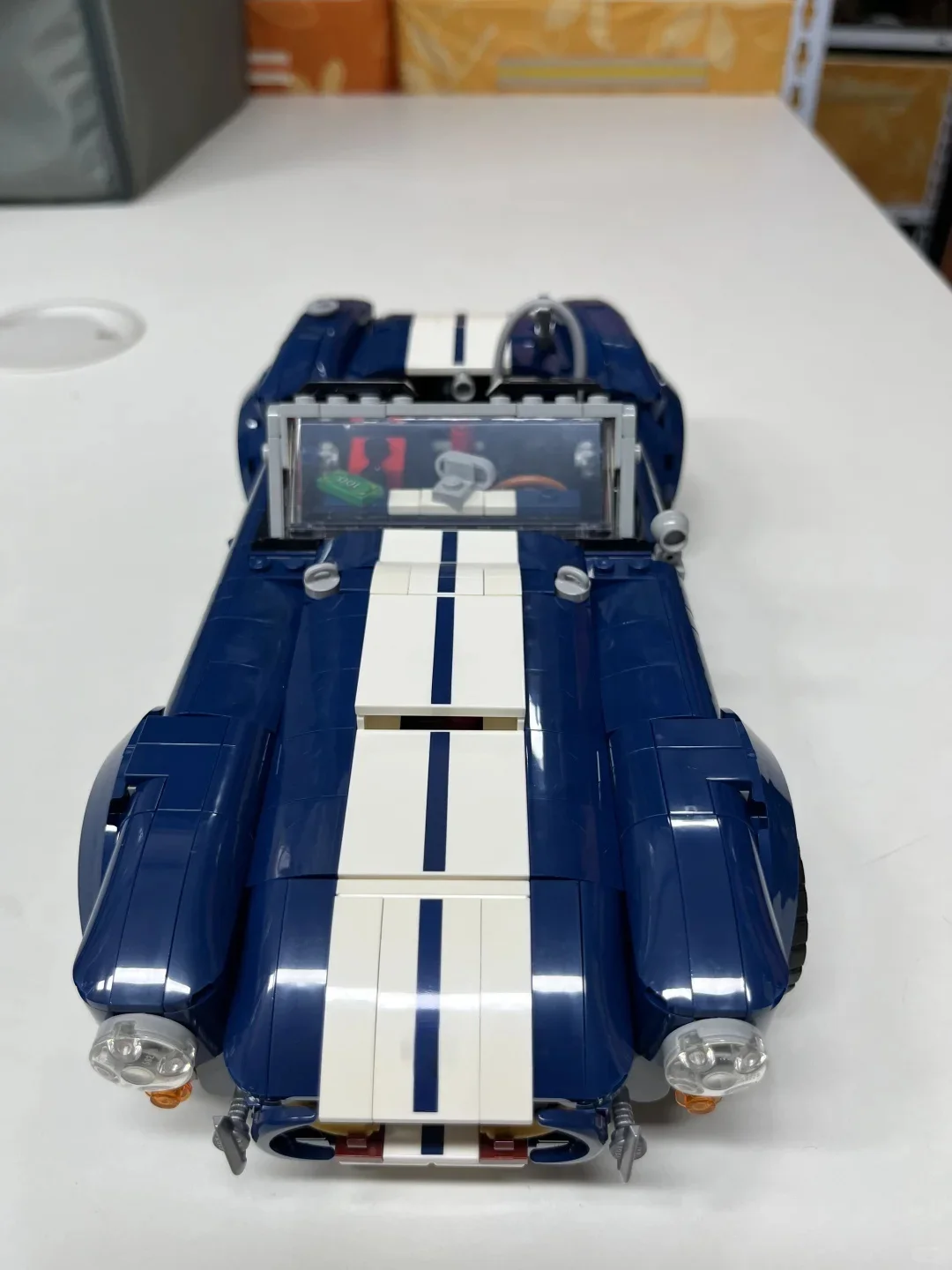 Modelo de carro azul em miniat - Car Accessories Oman avaliação e preço