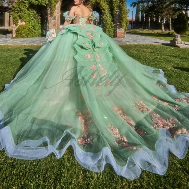 Elegant Mexican Princess Girl Quinceanera Dresses Off Shoulder Lace Applique Tiered Train Puffy Sweep Trian Prom Party Dress 15