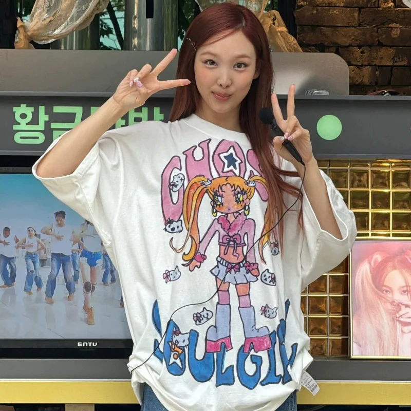 

Unique Large Cartoon fiti Cute Print Loose ort Sve T-irt Collaborative Work by Lin Naeran And Kang Serye N