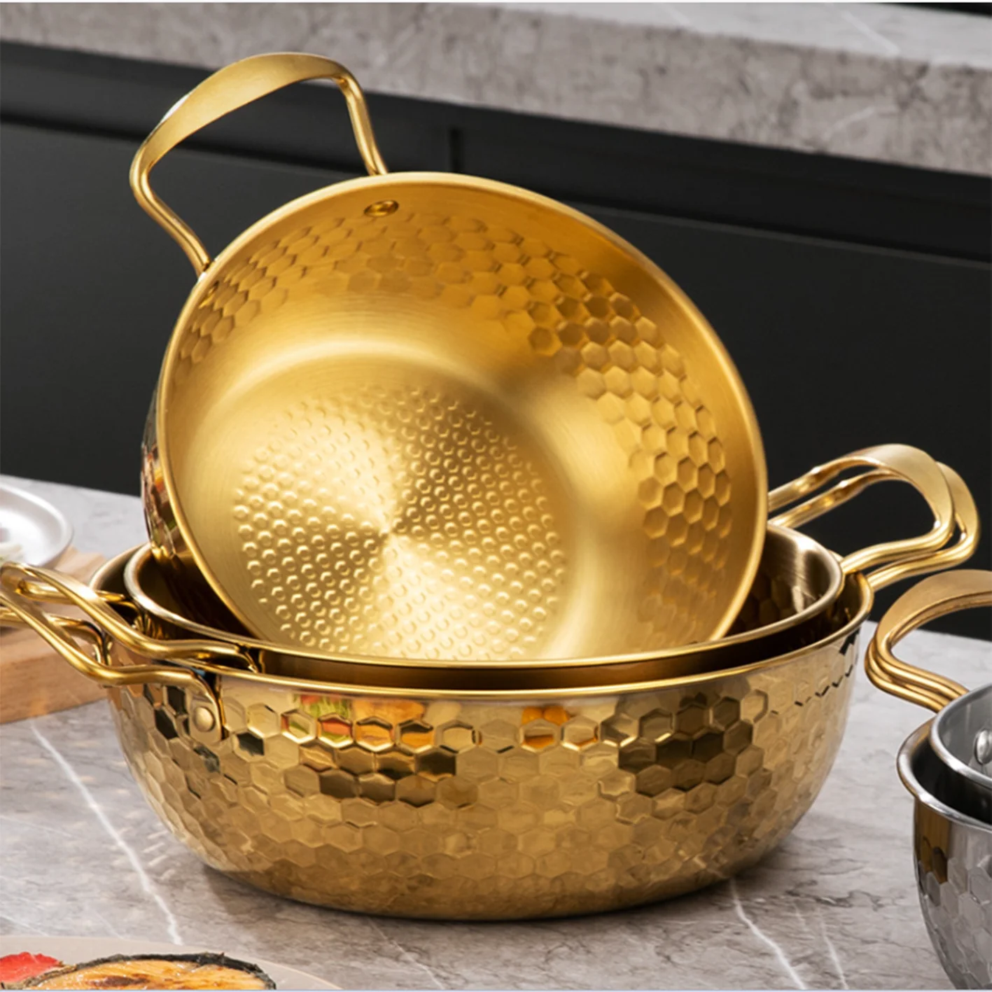 

Silver Korean ramen pot with two ears with cover high appearance level hiking camping curry noodles kitchen cookware