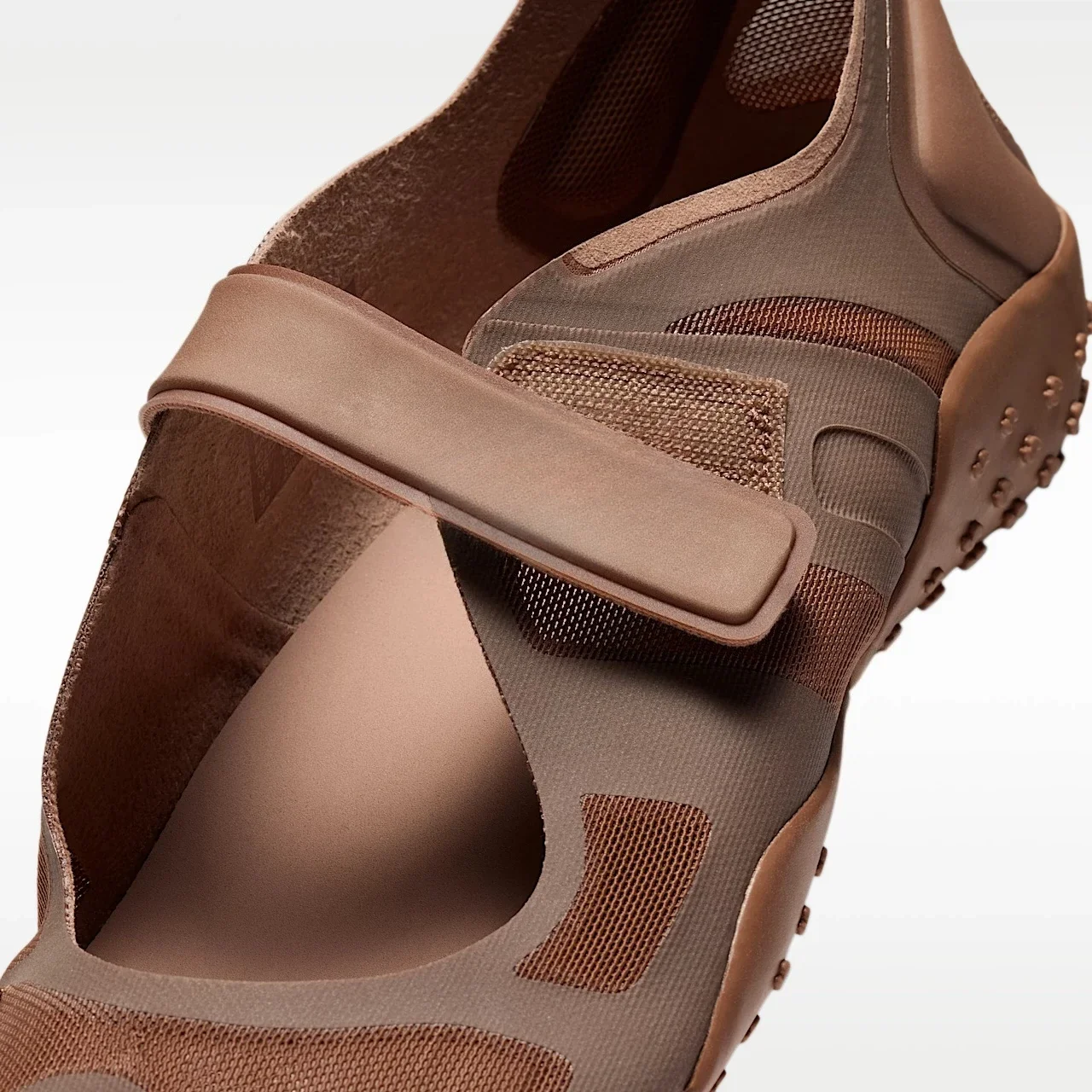 2026 Peking Opera Ballet Shoes Thin Bottom Mesh Yoga Respiratory Mary Jane Shoes Casual Summer Rubber Outsole Breathable Lightweight