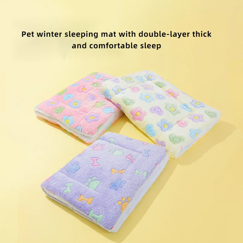 Autumn/Winter Thickened pet products Nest Comfortable Cat And Dog Sleeping Mat Warm Blanket Cartoon Double Sided Velvet bed