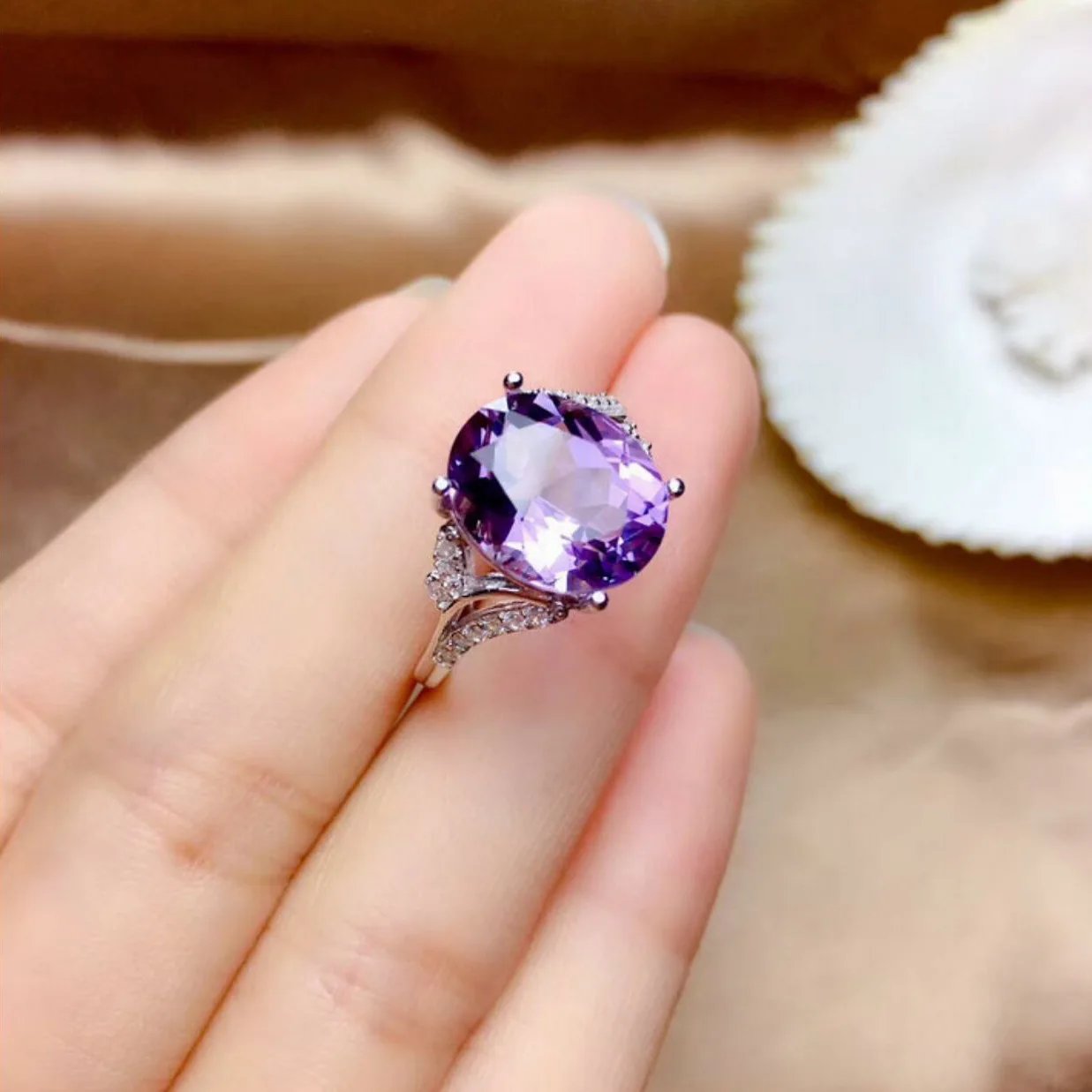 

Oval Imitation Purple Crystal Ladies Open Adjustable Size Rings Women Full Zircon Sparkling Light Amethyst Silver Color Ring