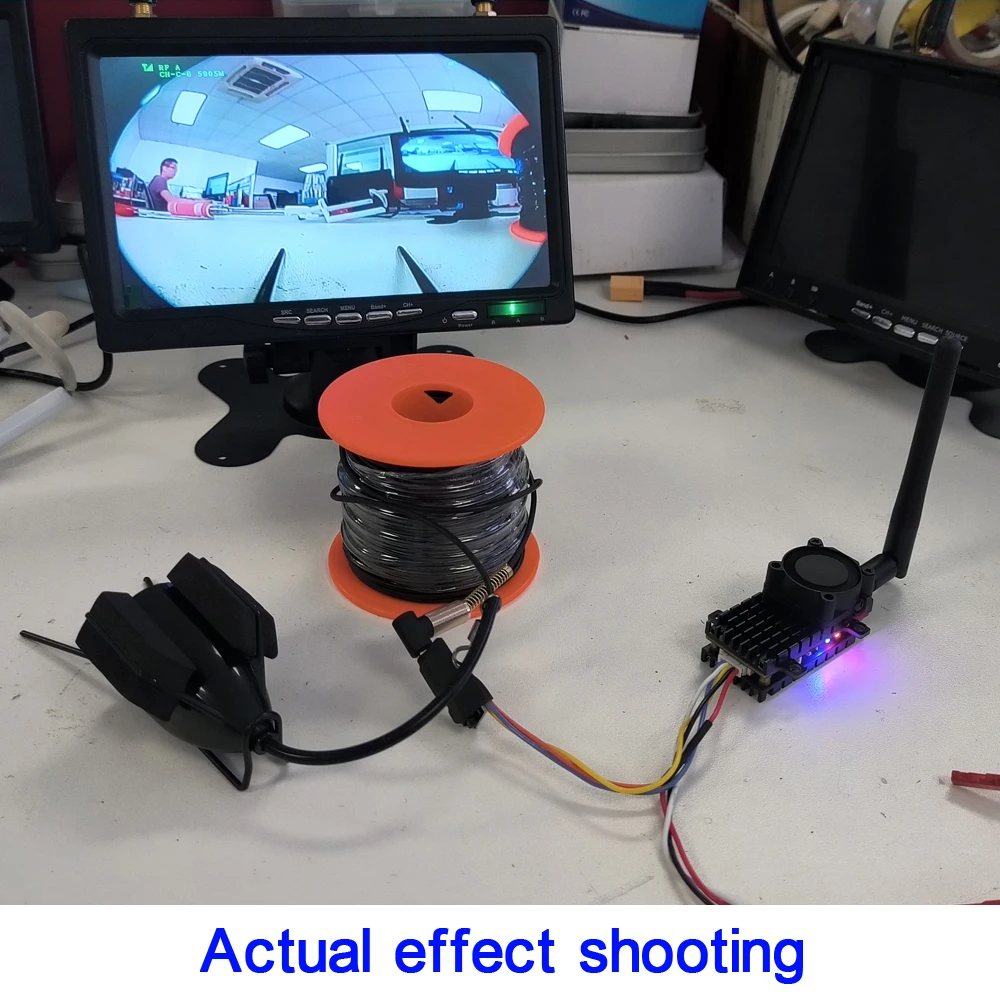 Submarino de largo alcance 195 °   La cámara de pesca resistente al agua tiene visión nocturna de 15/30 m con transmisor vtx de 2000 mW y pantalla de 4,3 pulgadas
