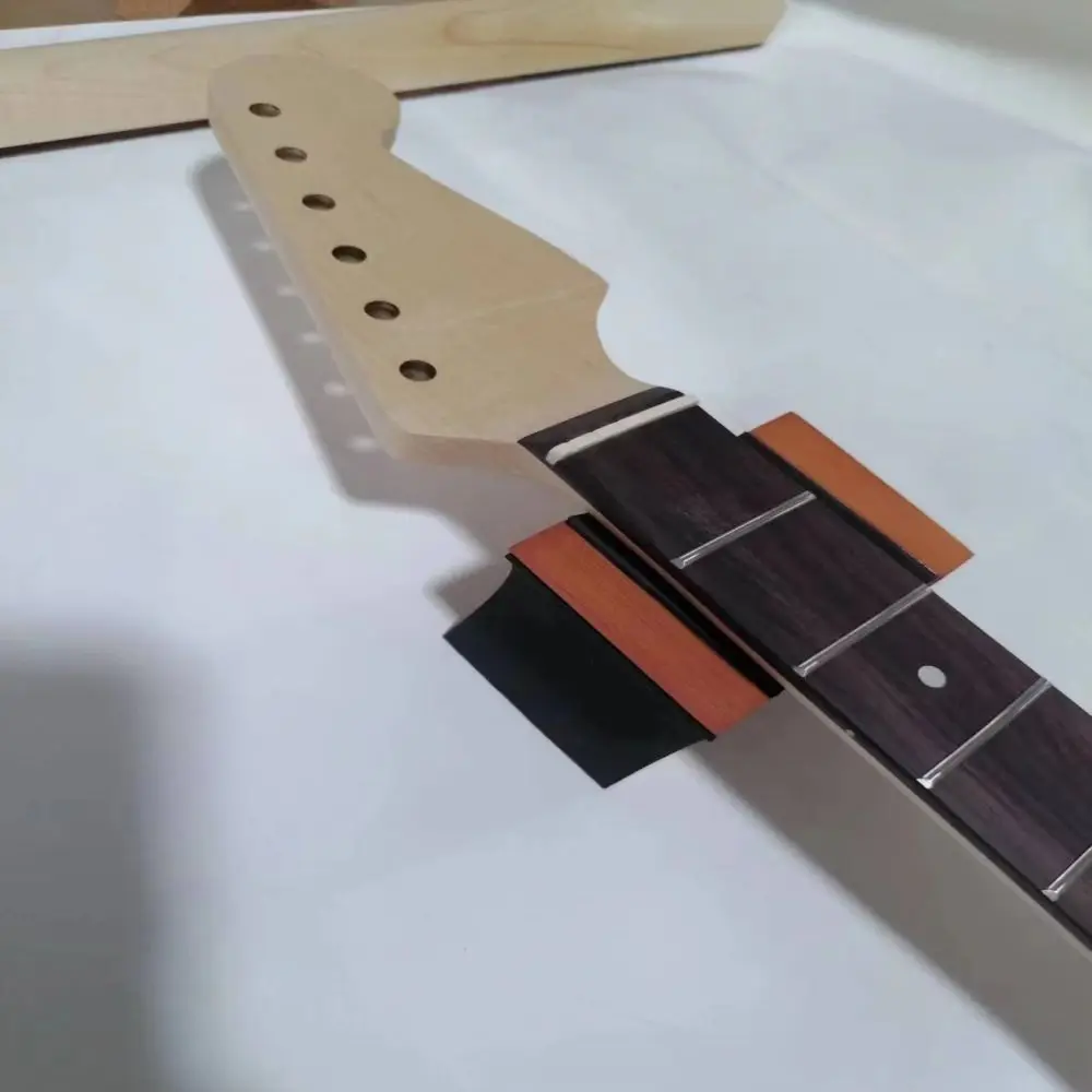 Support Pillow Guitar Wooden Neck Bracket Mahogany Material 2 Usage Height Guitar Neck Rest Vertical Professional view 2