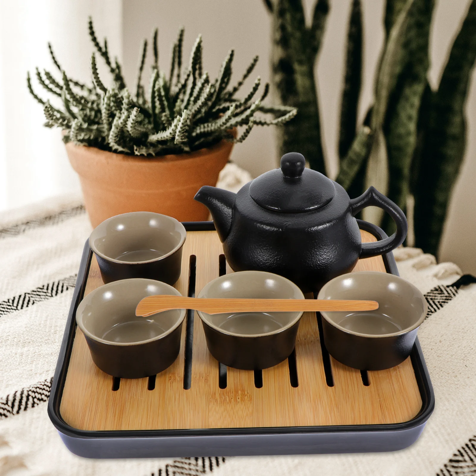 

1Set Travel Tea Set Ceramic Porcelain Teapot Kettle Teacup Clip Tray Heat Resistant Gift for Home Office Tea Lovers