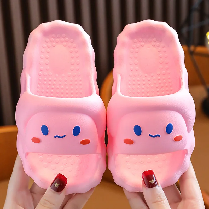 pantufa 2023 Summer Smiling Face Rabbit Slippers Soft Sole Anti Slip Cute Beach Girls Round Toe External Wearing Children Shoes