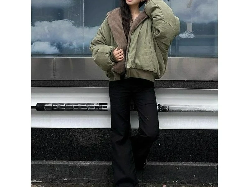 Cotton Padded Women's Winter Warm and Thick Cotton Jacket with Hooded Zipper Cardigan Design Sense Jacket