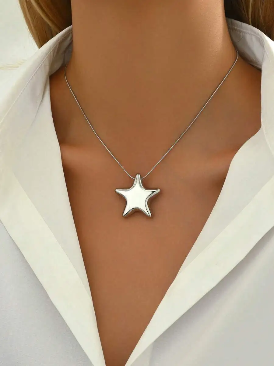 

1pc 18K gold-plated stainless steel 3D five-pointed star pendant necklace