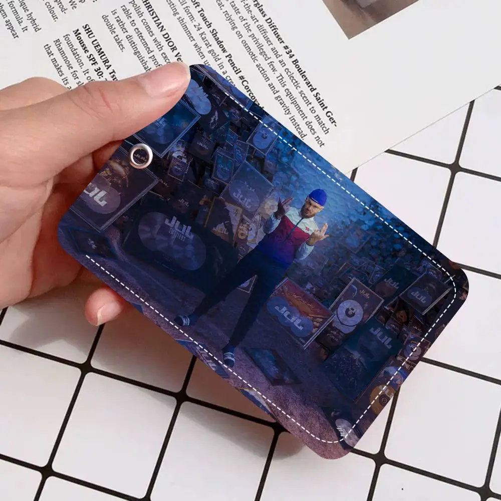 Jul C'est Pas Des L…