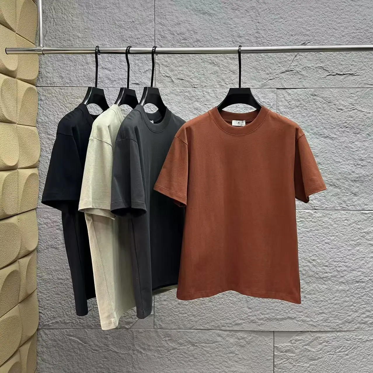 

Мужская свободная повседневная футболка из плотного длинноволокнистого хлопка с коротким рукавом и круглым вырезом