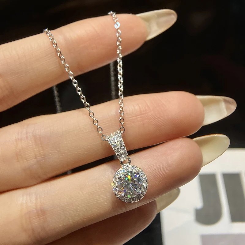 

GRA Luxury Real 1CT Moissanite Diamond Gemstones Round Halo Pendant Necklaces for Women 925 Sterling Silver Fashion Fine Jewelry