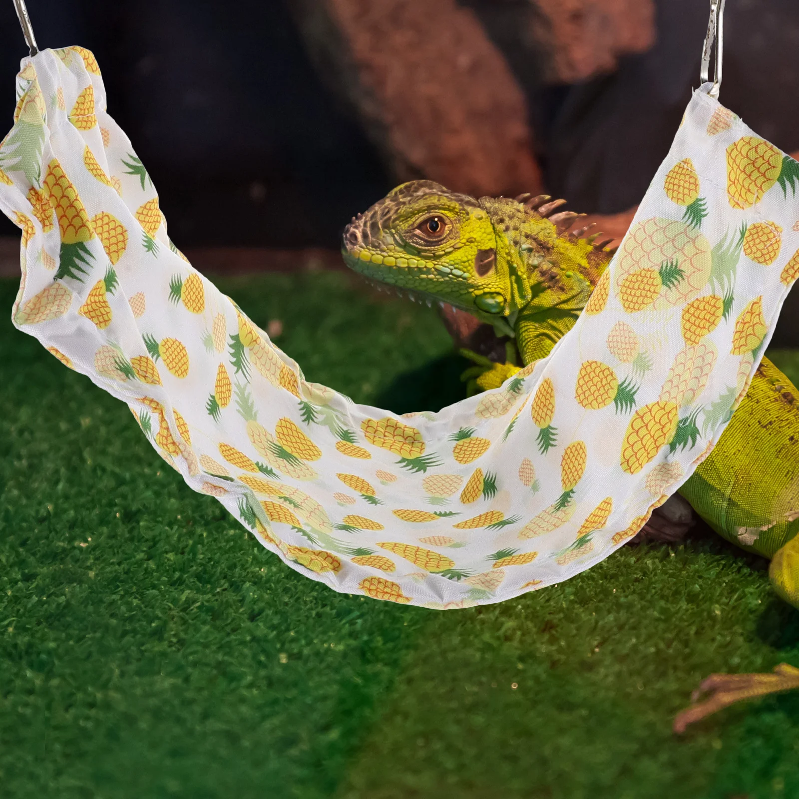 

Pet Reptile Hammock Hanging Bed Soft Breathable Lizard Sleeping Hammock with Suction Cups for Bearded Dragon Snake Gecko Tank