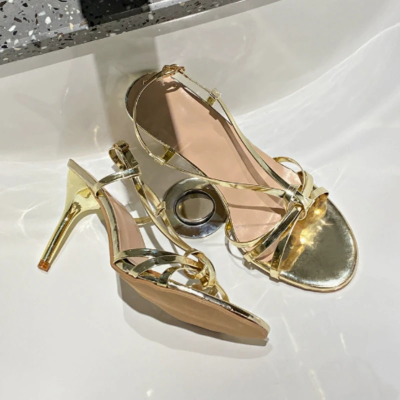 New Summer Pumps Sandals Hollow Pointed Toe Shallow Mouth Middle Heel Ladies Temperament Large Size Pearl Strap Single Shoes
