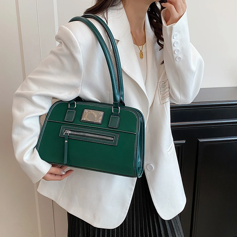 

High End Women Luxury Leather Tote Bag Elegant Classic Designer Shoulder Handbag Perfect For Daily Urban Fashion Use