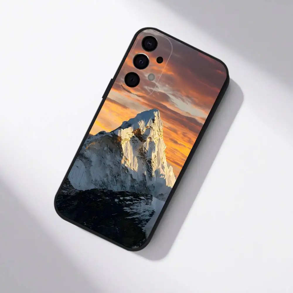 De Swiss Mountain Matterhorn in Zermatt telefoonhoesje voor Samsung S25, S24, S21, S22, S23, S30, Ultra, S20, Plus, Fe, Lite, 5G zwarte cover