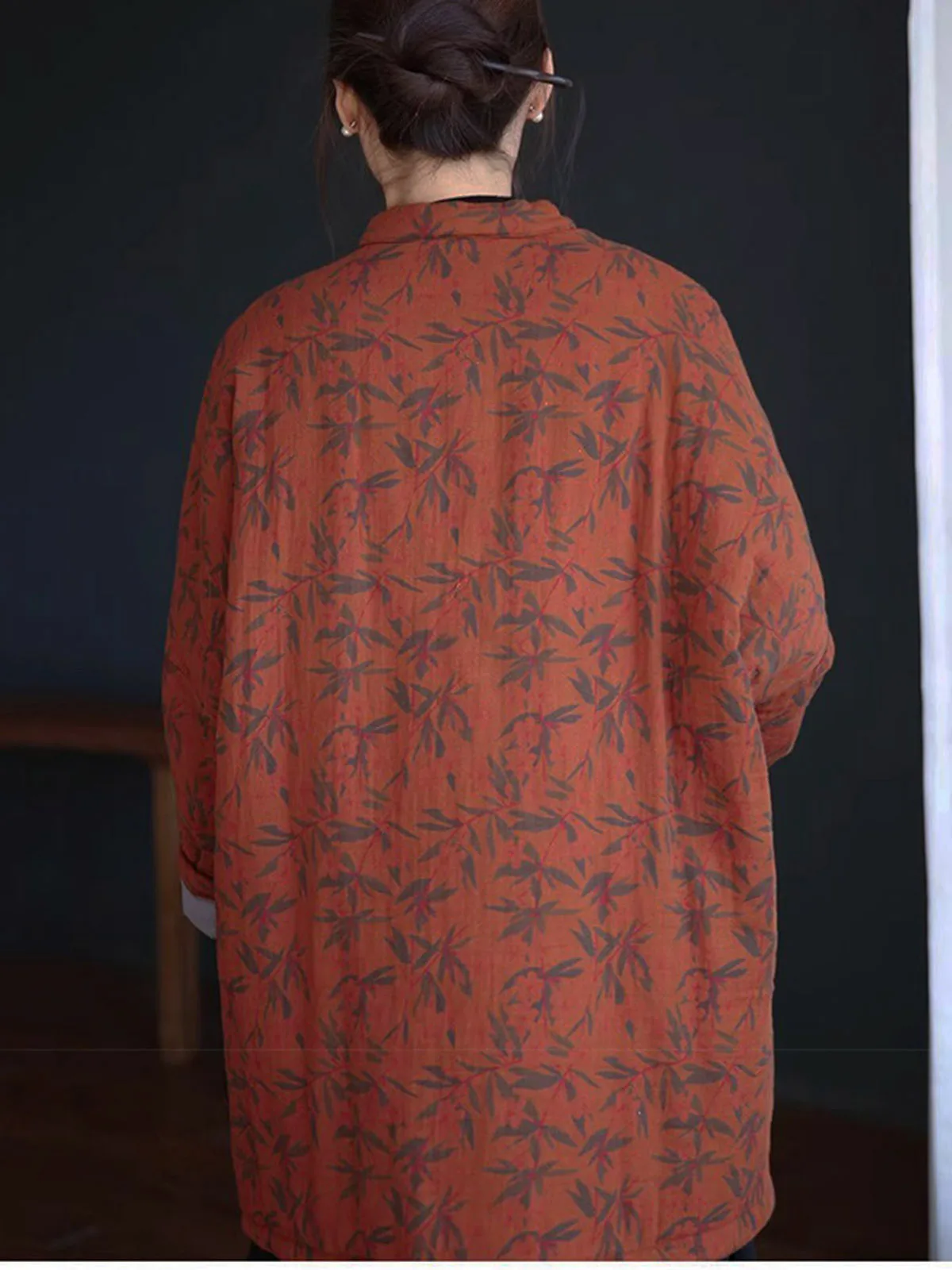 中国風ツイルコットン花柄キルティングジャケット レディース 冬 ソフトで暖かいルーズ着物風カエルボタン レトロアウターコート ポケット付き