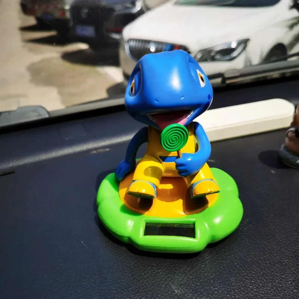 New Car Decoration Solar Energy Decoration Shaking Head Doll Cartoon Animals Shape Decoration Gift Creative Interior Automotive