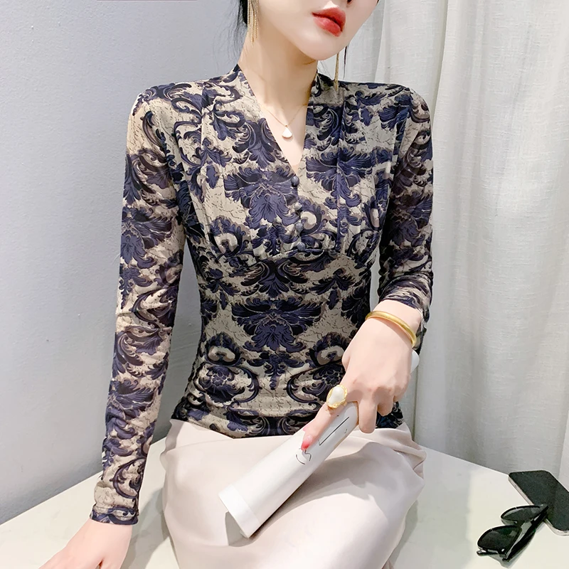 

Черный, корейский, стиль, осень, зима, футболка, мода, сексуальный, V-образный вырез, драпированный, пуговицы, принт, женские, топы, длинный рукав, горячие, футболки, 2025, новинка, 4103101