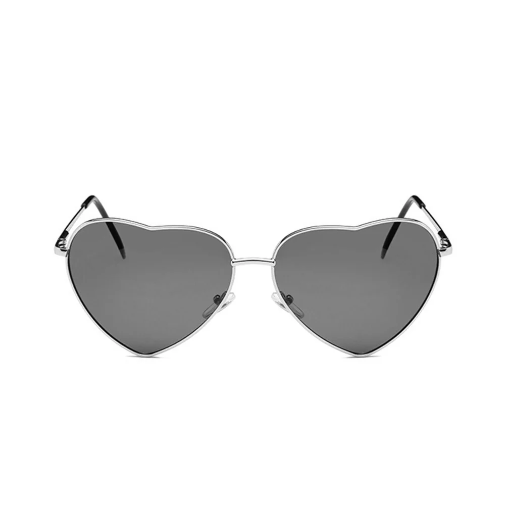

Gray Heart Shaped Sunglasses Thin Metal Frame Lightweight Women Fashion Beach Outing Protective Uv Glasses