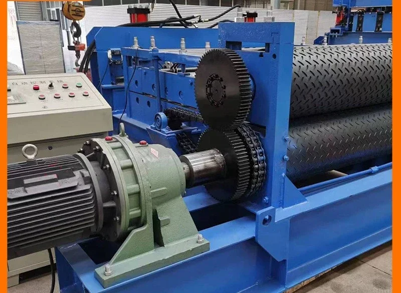 Galvanized sheet embossing equipment, supply 1 meter printing machine, metal sheet roller flower machine