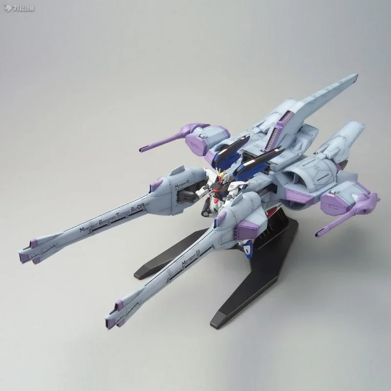 ในสต็อก Bandai HG 1/144 Freedom Gundam Meteor ชุด SEED Action Figure GUNPLA ของเล่นเด็ก Mecha ชุดของขวัญชุดประกอบชุด