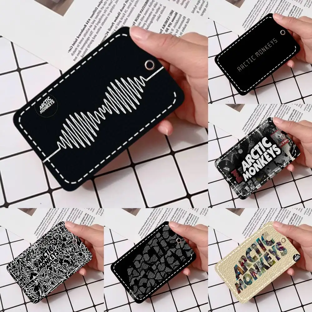 

Винтажный кожаный прямоугольный брелок для карт с изображением рок-группы A-Arctic M-Monkeys, подходит для кредитных карт и проездных билетов.