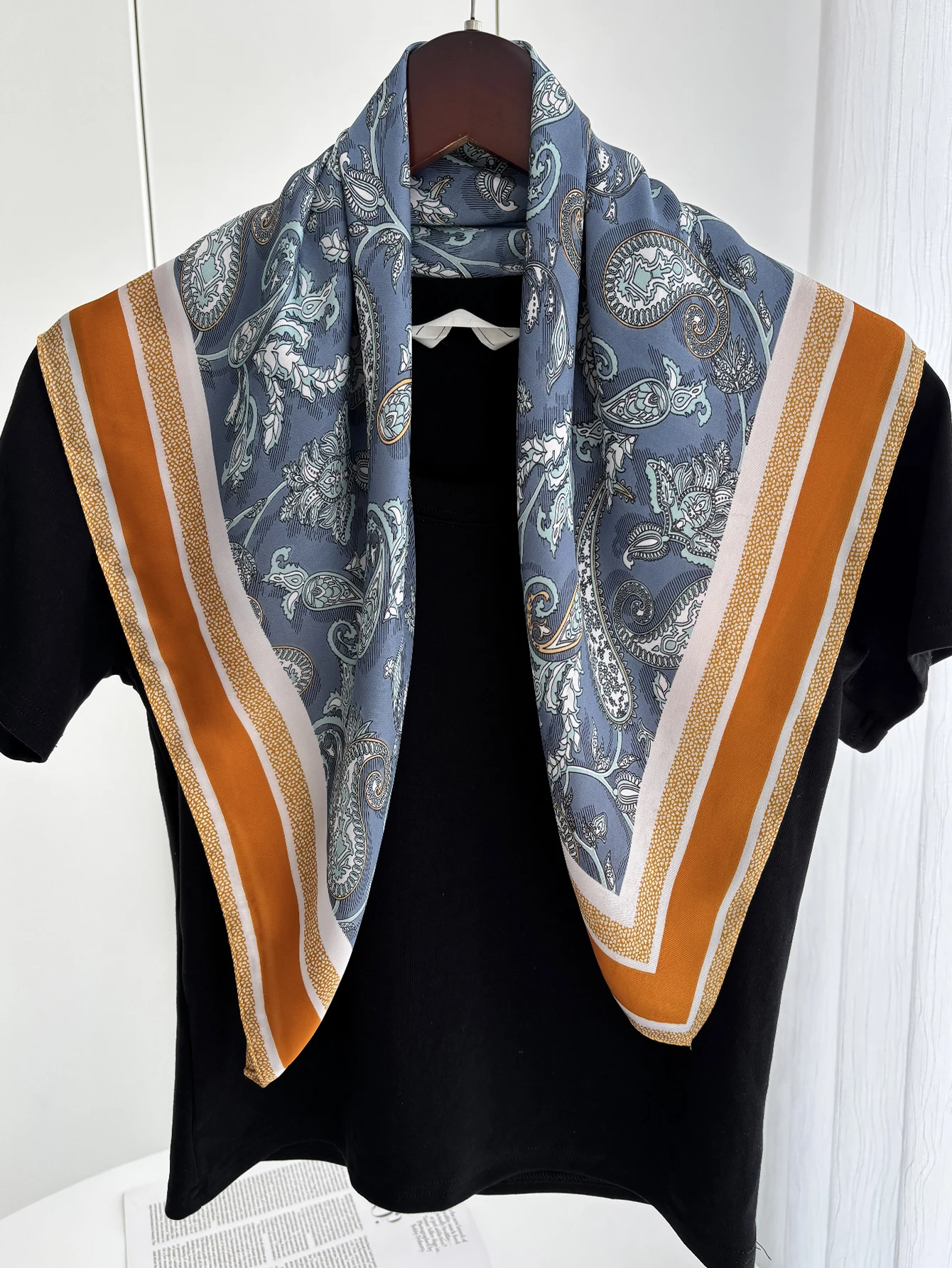 1PC Luxus Quadrat Schal Für Frauen 70*70cm Strand Schal Mode Dame Haar Kopf Bandana Wraps Weibliche halstuch Hijab Schal – Detail 15