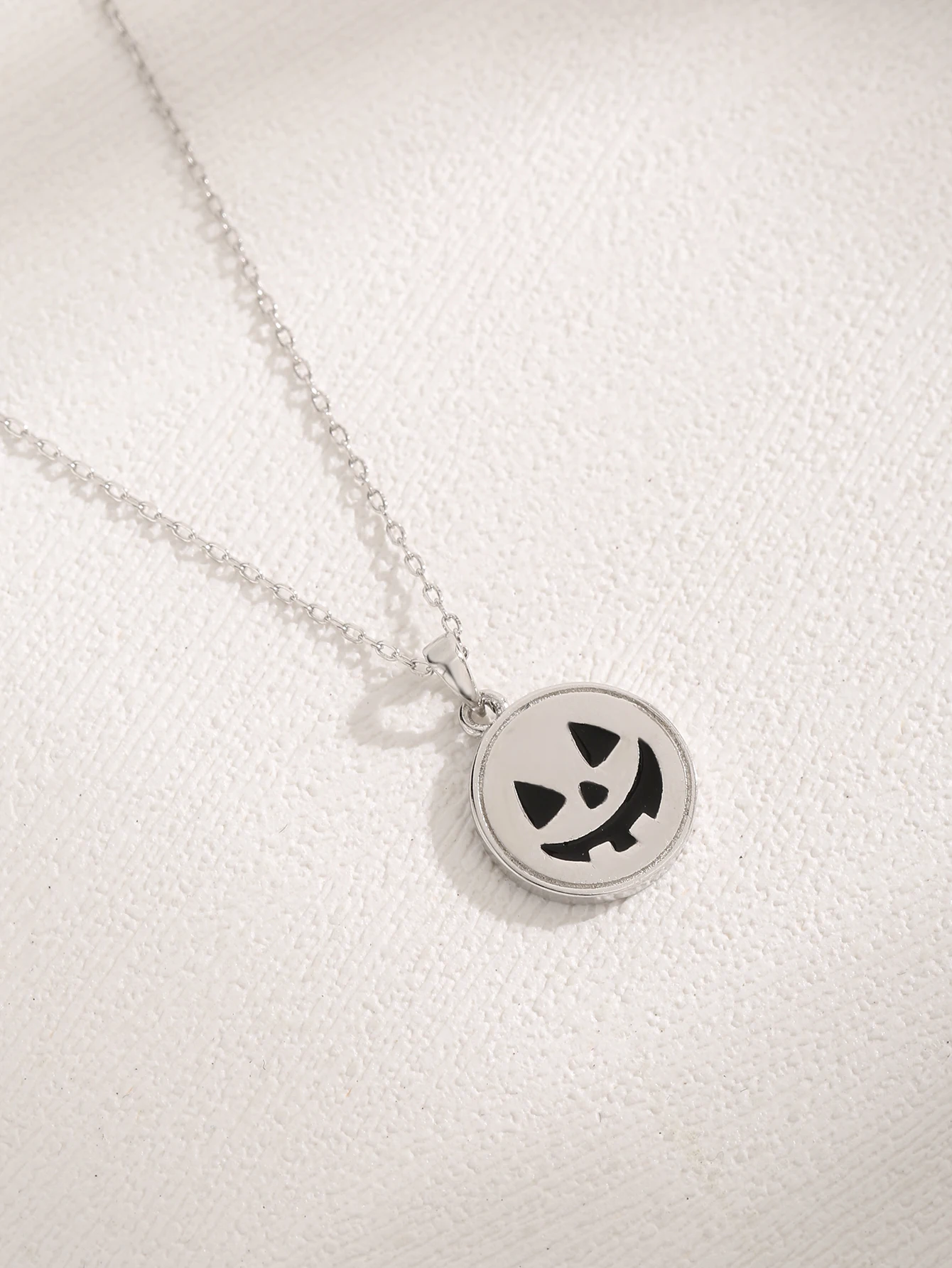 New Personalized Pumpkin Head Simplified S925 Silver Halloween Theme Necklace