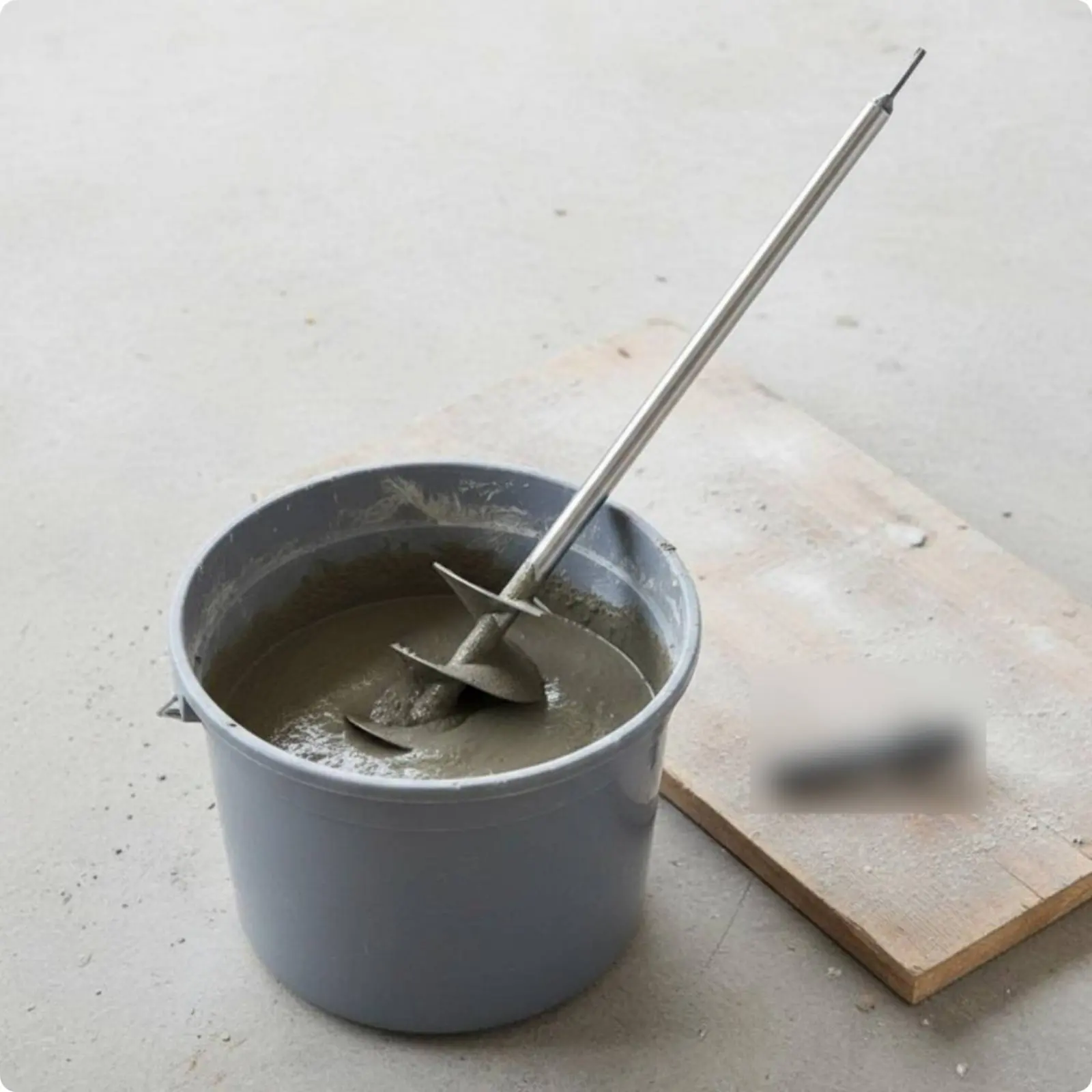 Helical Mixing Rod Rust Resistant Cement Blender Attachment Paint and Construction Binder Blender Paddle Sturdy Duty Power Tool