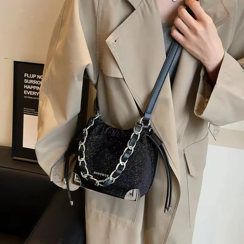 

Niche Design Sparkling Galaxy Mini Handbag High-end Fashion Chain Bag Commuting Versatile Bucket Bag Trendy Fashion Crossbody